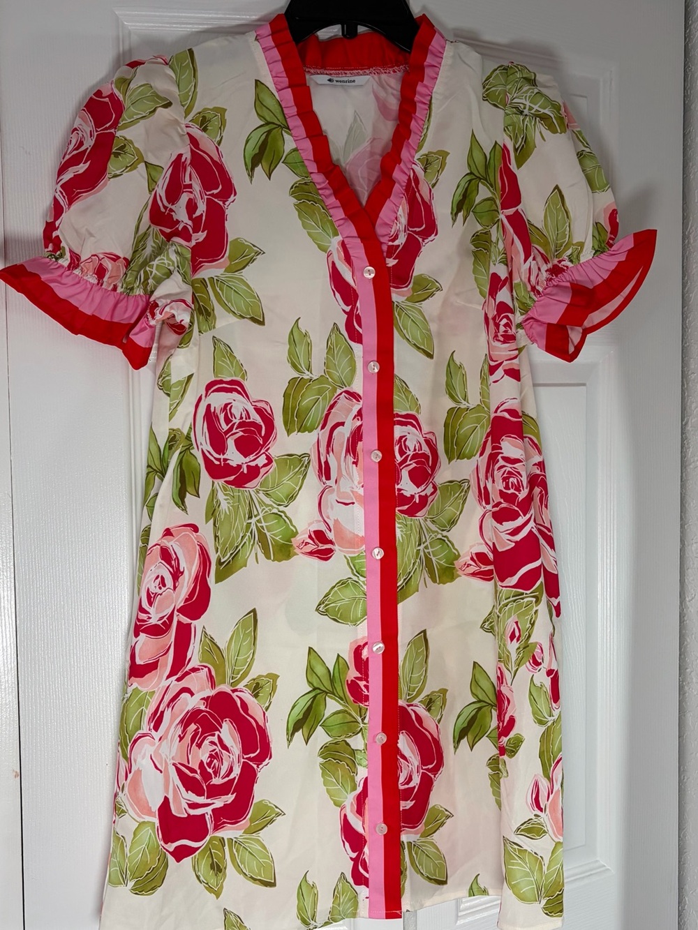 Floral Button-Front Chemise in White & Red